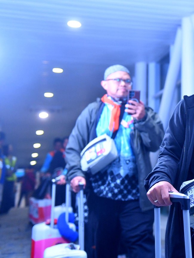 359 Calon Haji Samarinda Terbang ke Tanah Suci