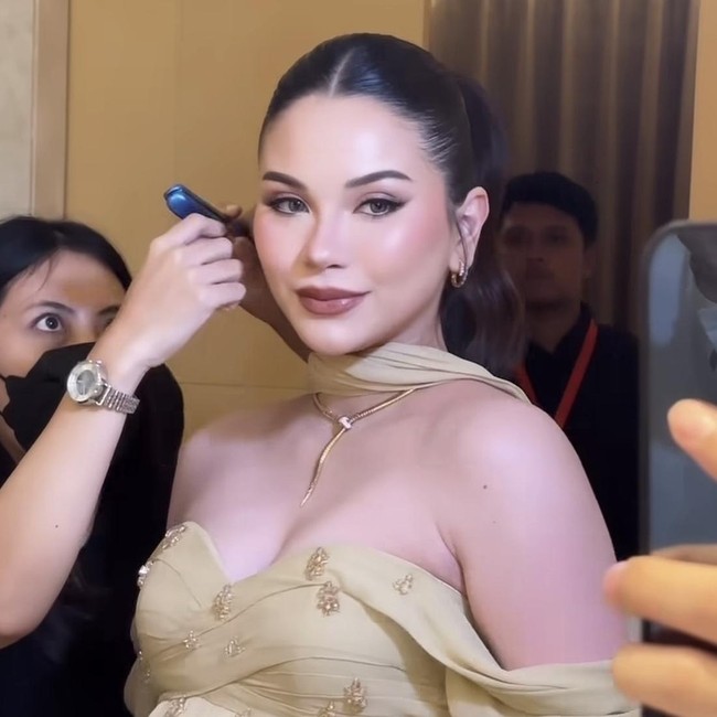 Pesona Bumil Alyssa Daguise di Nikahan El Rumi-Syifa Hadju, Cantiknya Unreal