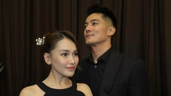 Ayu Ting Ting dan Boy William Recreate Tampilan IU-Byeon Woo Seok, Cocok?
