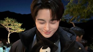 Di posisi #3 ada Byeon Woo Seok yang masih terus jadi perhatian. Namanya terus dicari sepanjang bulan Mei-Juni berkat Perfect Crown (terlepas dari kontroversi dramanya, ya!). (Foto: dok. Instagram @byeonwooseok)
