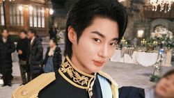 Potret IU-Byeon Woo Seok di Loksyut Drakor Perfect Crown