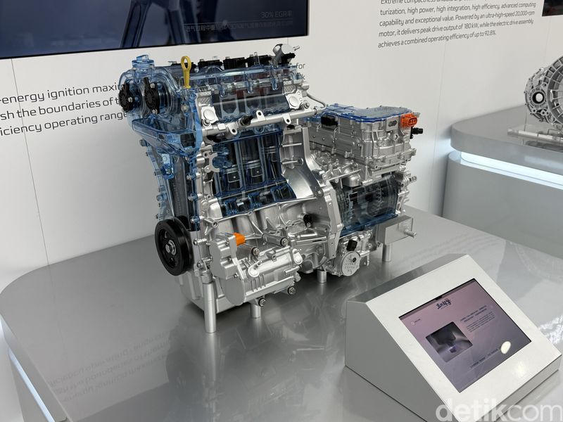 Changan Blue Core Hybrid Mesin Changan Blue Core Hybrid diperkenalkan di Beijing Auto Show 2026