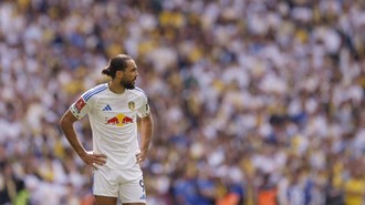 Calvert-Lewin Tarik Rambut Cucurella Tak Kartu Merah? Fans MU Meradang