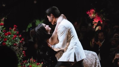 Foto Syifa Hadju-El Rumi Tampil Bak Barbie & Ken di Resepsi Pernikahan