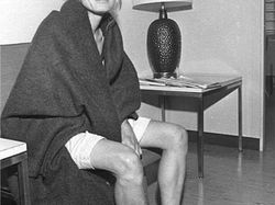 Foto-foto Jadul Ini Ternyata Simpan Cerita yang Bikin Melotot!