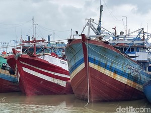 Ribuan Nelayan Pati Pilih Libur Melaut Imbas Harga BBM Naik
