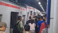 Pernyataan KAI Usai 2 Kereta Tabrakan di Bekasi