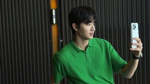 Soon Rok yang diperankan Kim Jae Won jadi cowok ketiga yang muncul dalam kehidupan Yumi dalam drama Korea Yumis Cells. (Foto: dok. Instagram @official_kimjaewon)