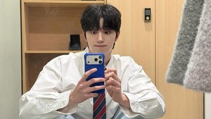 Di episode 3-4 drama Korea TVING itu ternyata baru ketahuan kalau Shin Soon Rok adalah seorang introvert. Baterai sosialnya gampang banget abis dan sialnya selalu kosong pas lagi ketemu Yumi. (Foto: dok. Instagram @rlawodnjs_)