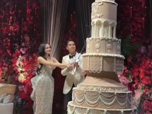 Intip 8 Kue Pernikahan Artis Indonesia, Desainnya Mewah dan Elegan!