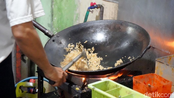 Menikmati Nasgor UGD Racikan Chef asal Surabaya