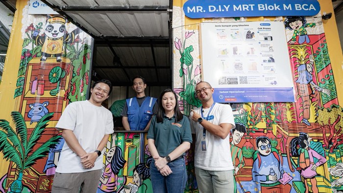 MR.D.I.Y. Hadirkan Waste Station di MRT Blok M