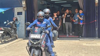 Pasutri Ini Touring Keliling Indonesia Hingga 65.000 Km Dukung UMKM
