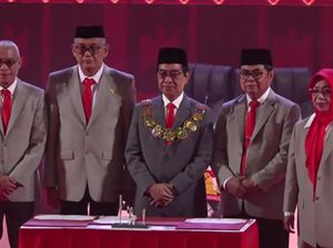 Jamaluddin Jompa Resmi Dilantik Jadi Rektor Unhas Periode 2026-2030