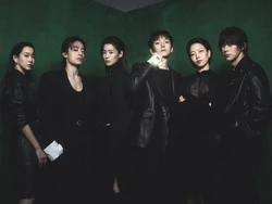 Gaya Badass Jun Ji Hyun Pemotretan Bareng Pemain Colony, Ada Ji Chang Wook