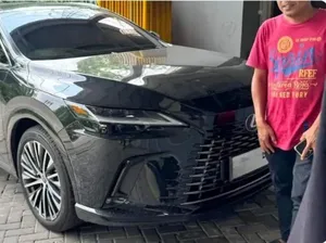 Beda Pengakuan Pemilik Lexus Rp 1,3 M dan BFI Finance soal Mobil Tunai-Kredit