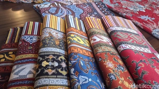 Perayaan HUT KCBI Bandung ke-11 di Rumah Batik Komar Bandung, Senin (11/4/2026)