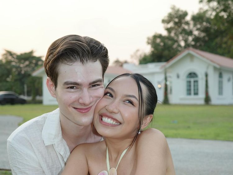 Potret Pasangan Selebgram Viral, Istri Diduga Oplas karena Suami Terlalu Tampan