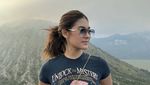 Potret Puteri Indonesia Pariwisata 2026 Karina Moudy Liburan di TN Komodo-Kawah Ratu
