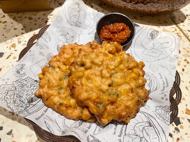 Remboelan: Lezatnya Menu Soulfood Indonesia Favorit Turis Malaysia di Jakarta Remboelan: Lezatnya Menu Soulfood Indonesia Favorit Turis Malaysia di Jakarta