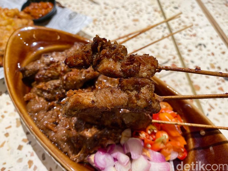 Remboelan: Lezatnya Menu Soulfood Indonesia Favorit Turis Malaysia di Jakarta Remboelan: Lezatnya Menu Soulfood Indonesia Favorit Turis Malaysia di Jakarta
