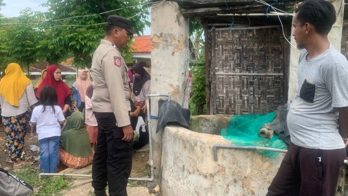 Seorang nenek lanjut usia dilaporkan hilang dan akhirnya ditemukan meninggal dunia di dalam sumur.