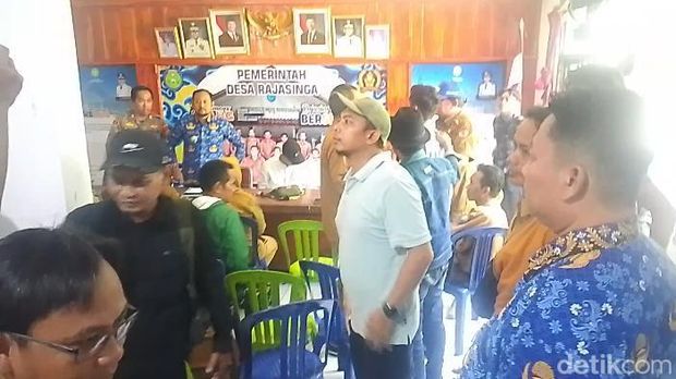 Suasana rapat pembinaan program PTSL Kecamatan Terisi, Kabupaten Indramayu, Selasa (27/4/2026).