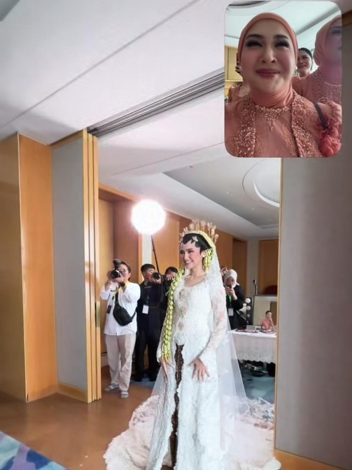 Momen Haru Syifa Hadju Nangis Bareng Bridesmaid Usai El Rumi Ucap Ijab Kabul