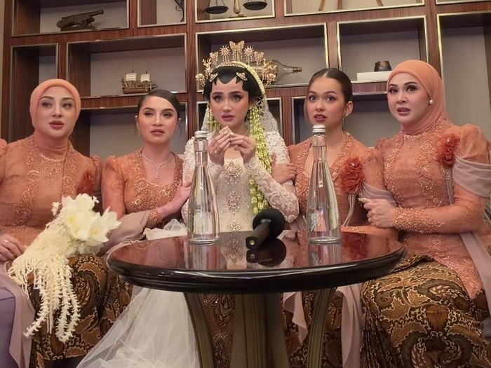 Momen Haru Syifa Hadju Nangis Bareng Bridesmaid Usai El Rumi Ucap Ijab Kabul
