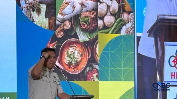 Wakil Menteri Pertanian (Wamentan) sekaligus Ketua Umum Himpunan Kerukunan Tani Indonesia (HKTI), Sudaryono dalam acara Launching Inno Food di Auditorium Kementan, Jakarta, Senin (27/4/2026). (CNBC Indonesia/Martyasari Rizki)