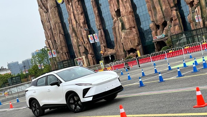 Chery E5 EV facelift siap dibawa ke Indonesia