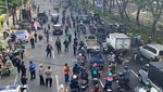 Demo Ojol Sempat Bikin Macet Jalanan Surabaya