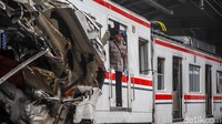 15 Orang Meninggal Akibat Tabrakan KA Argo Bromo dan KRL di Bekasi