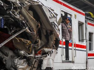Identitas 10 Jenazah Korban Kecelakaan Kereta di Bekasi