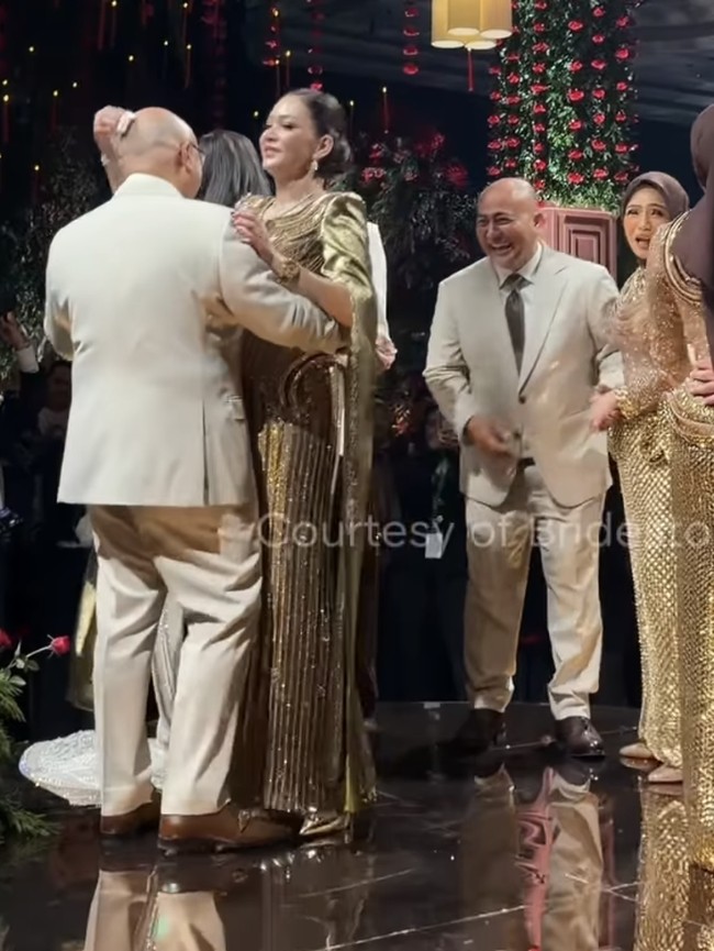 Kocak Plus Romantis! Momen Maia Estianty Usap Keringat di Kepala Irwan Mussry