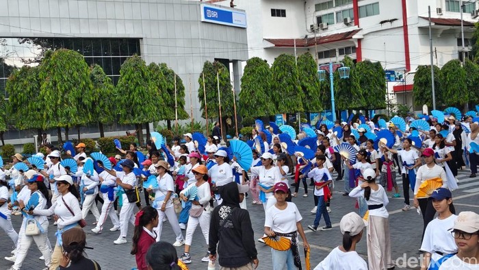 Gladi resik Solo Menari 2026 di Jalan Jendral Sudiman, Solo, Selasa (28/4/2026).