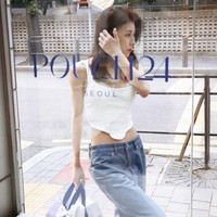Untuk menurunkan berat badan, Ha Ji Won hanya fokus pada stretching alias peregangan tubuh. Ia justru menghindari olahraga berat karena massa ototnya cepat terbentuk. Foto: dok. Instagram @hajiwon1023