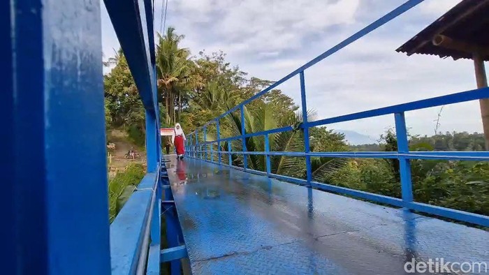 Jembatan di Wagir Lor Permudah Akses Siswa, Dulu Harus Digendong Guru
