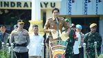 Momen Kulineran Lucky Hakim yang Dijuluki Bupati Terbaik se-Indonesia