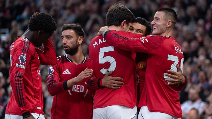 MANCHESTER, ENGLAND - APRIL 27: Casemiro of Manchester United celebrates scoring the first goal with team mates during the Premier League match between Manchester United and Brentford at Old Trafford on April 27, 2026 in Manchester, England. (Photo b