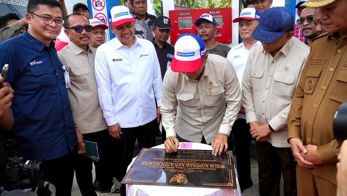 Menteri Koperasi Resmikan SPBU Nelayan Berbasis Koperasi di Aceh Selatan