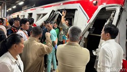 Tabrakan 2 Kereta di Bekasi