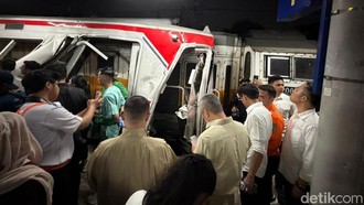 Dugaan Penyebab Kecelakaan Maut Argo Bromo Anggrek Vs KRL di Bekasi Timur