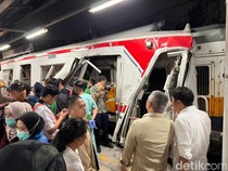 Kemenhub Siap Jatuhkan Sanksi Taksi Green SM Buntut Kecelakaan Kereta