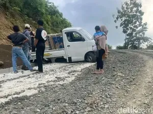Jalan Sekotong Tak Kunjung Diaspal, DPRD Sentil Pemkab Lombok Barat