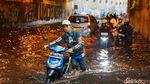 Motor Mogok Imbas Nekat Terobos Banjir Underpass Tambun