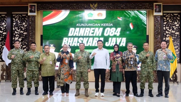 Pemkab Sidoarjo saat menerima kunjungan kerja Danrem 084 Bhaskara Jaya.