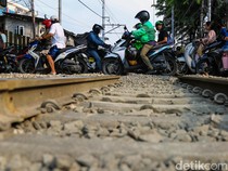 172 Perlintasan Kereta Sebidang Bakal Ditutup!