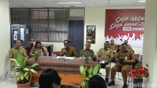 Plt Kabiro Adpim Lery Lupidara, saat memberikan keterangan kepada awak media, Selasa (28/4/2026).