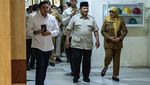 Presiden Prabowo Jenguk Korban Kecelakaan Kereta di RSUD Bekasi